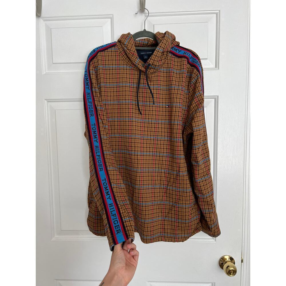 Tommy Hilfiger Plaid Pullover Hoodie Sweatshirt $130 MSRP - Picture 2 of 5